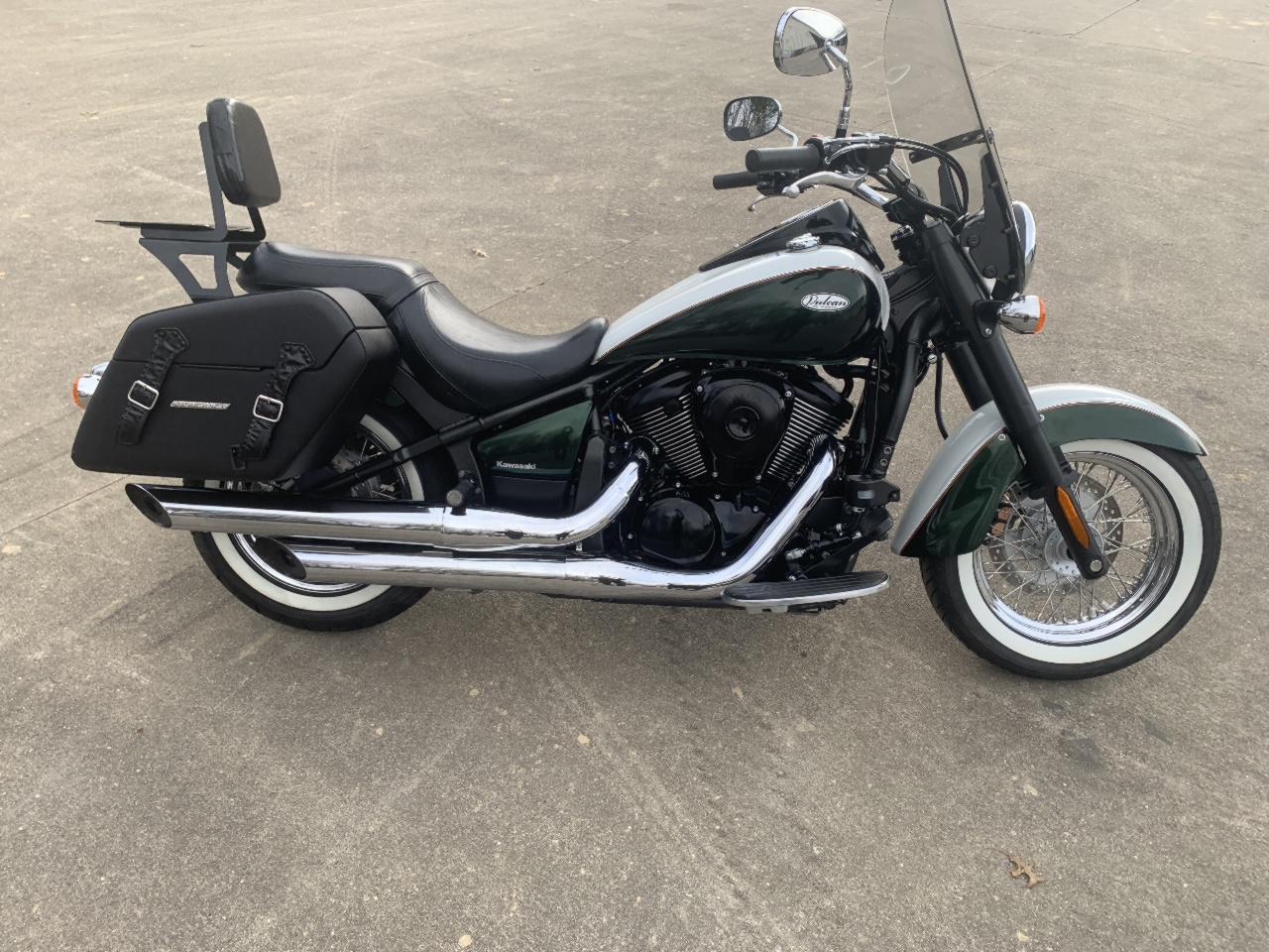 2022 Kawasaki Vulcan 900 Classic